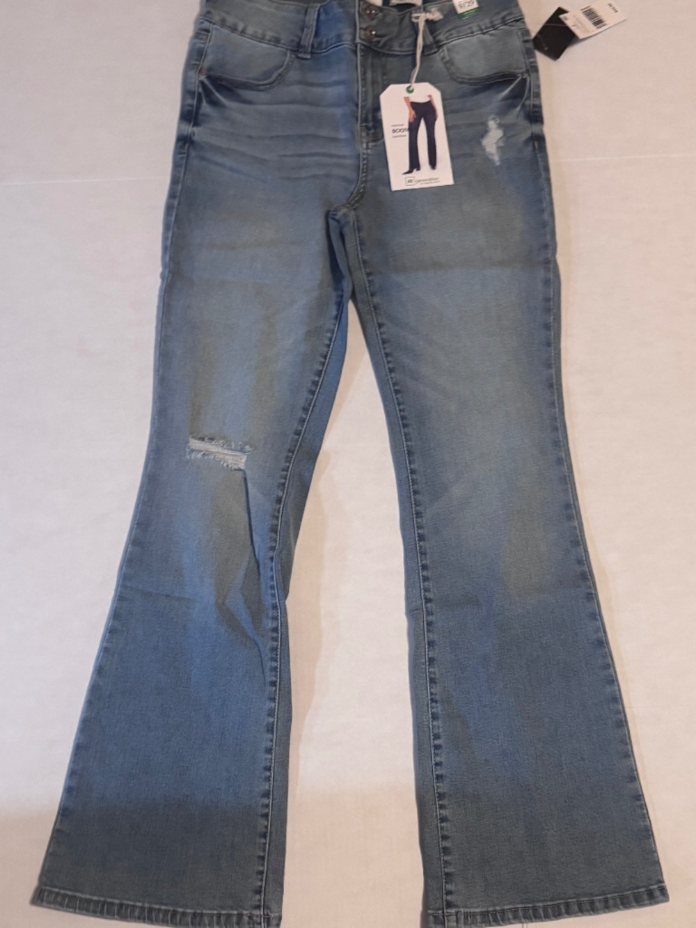 Women's RE Generation Bamboo By Celebrity Pink 9/29 Mid Rise Bootcut Distressed